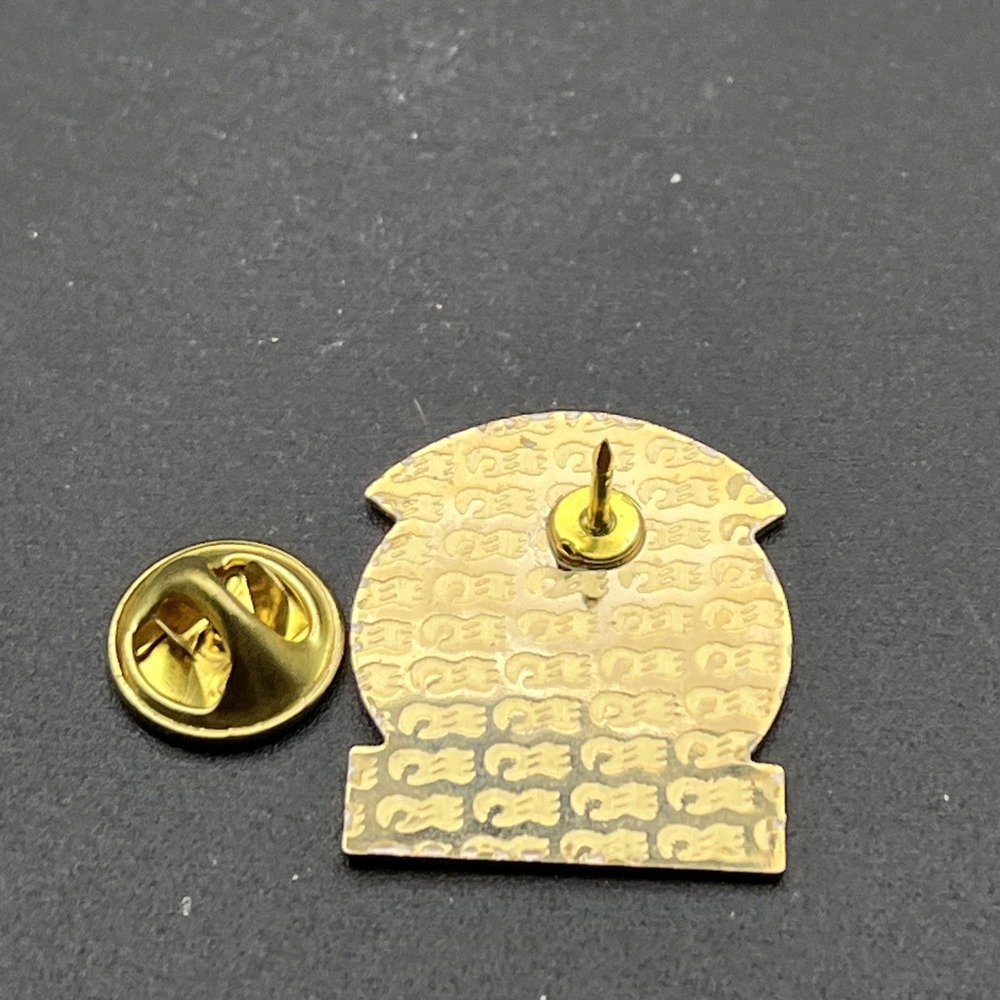 Princess Cruises The Captain's Circle First Officer Lapel Hat Pin - Picture 3 of 3